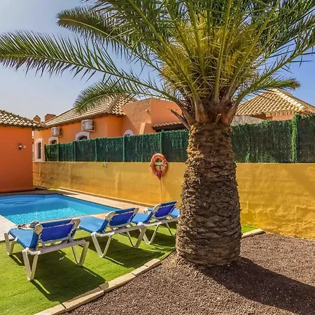 Elena Mar Villa Corralejo